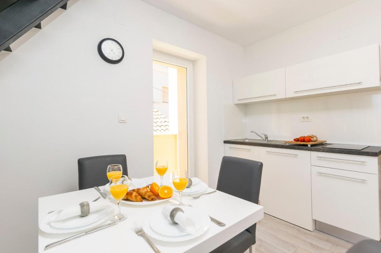 Apartments And Rooms Adriatic Suites 希贝尼克 外观 照片
